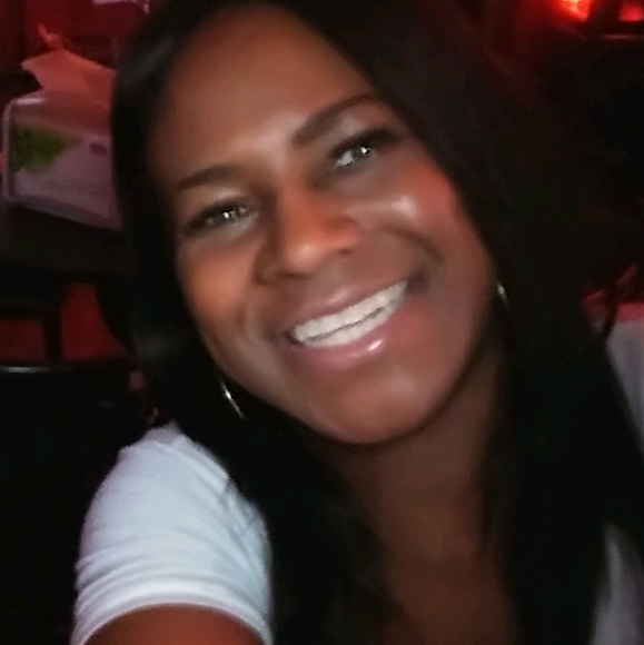 Meet your Posher, Shae - Picture 1 of 1